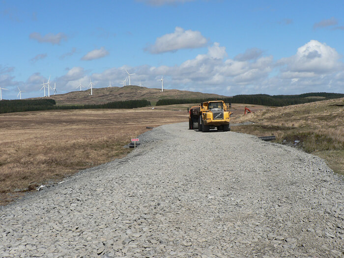 无罩面道路：定义、设计与维护