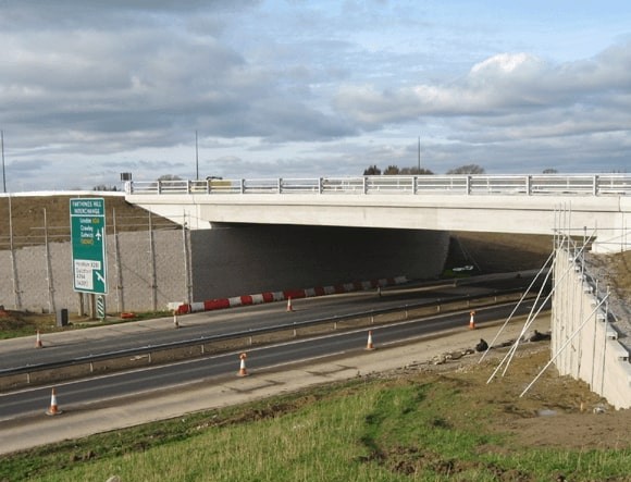 桥台：类别、设计与施工