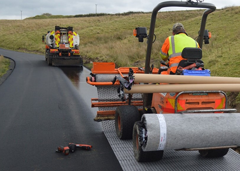 沥青路面设计要点及加筋产品应用与发展趋势